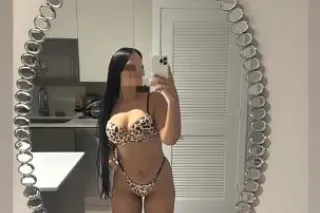 hermosa latina recien llegada ... - Image 3