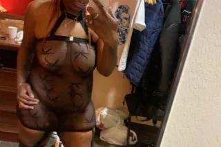 am Her/aint with the drama/games here for fun and all/get to know me/am laid back freak,funny,cool,you will love my vibe/ARIES/indiana hmu looking fora great time qv 120/150 am at the hotel in Merriville indiana/lets have fun😈👅🍆🍑💦 - Image 4