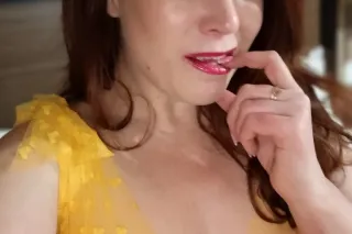 curvy redhead milf wants to play now - Image 2