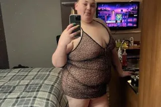 💜💦💋BBW Throat Queen👑⏱Leaving a... - Image 1