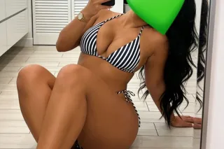 🥥🌴 No encontrars una Latina ta... - Image 1