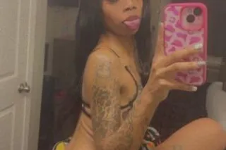 I fuck back soft real sexy enj... - Image 1