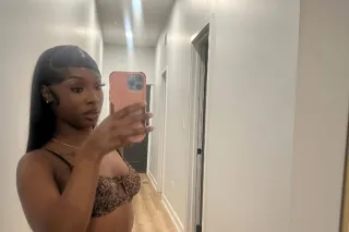 Sexy Submissive & Seductive 😉 - Image 1