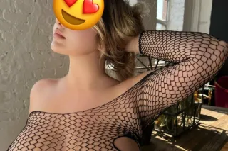 Sweet, classy and a little naughty 🍭💦 - Image 5