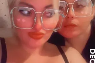 HAPPY HUMP DAY😈👯♀✨🔥XXX content and live chat📲📸🎥 - Image 5