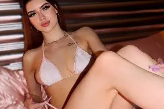 Your favorite girl next door 2... - Image 1