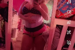 💕playful openminded & ready 💕💕 - Image 5