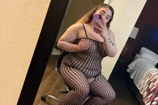 BACK💞iN TOWN🩵💋💚 Cum play with my ᔕᗯᗴᗴT TIᘜᕼT ᑕOOKIᗴ🍪😻💦 - Image 5
