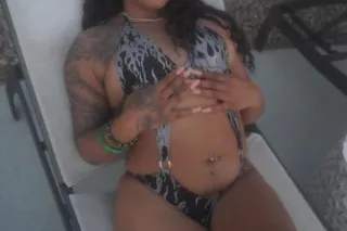 cum play w a real foreign exot... - Image 3