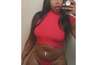 THICK🍑 CHOCOLATE 🍫 and WETTT 🍑... - Image 2