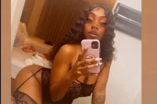 🌟Slim Thicc Ebony 🌟😻🤤Super Sex... - Image 1