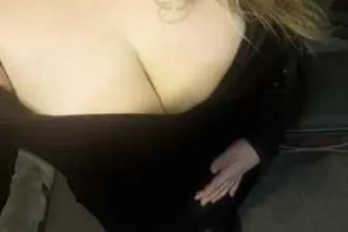Your Favorite PAWG Is Back!!! ... - Image 1