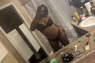 Available for outcalls! Rated ... - Image 3