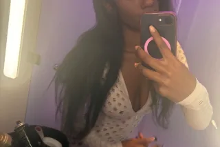 Exotic breed The Toe Curler 🤭🫣... - Image 1