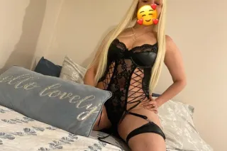 New girl. Big ass, big tits, n... - Image 1