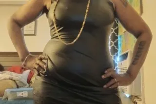 serious clients only short stay 150 half an hour 200 an hour 300 I specialize in massages and fetishes video sex also I party at times - Image 11