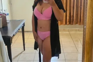 Chica mexicana 🇲🇽 piernuda nal... - Image 3
