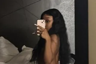 21yo Ebony Goddess🤎 - 21 - Image 2