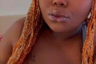 🍫 CHOCOLATEY CUTE BBW WITH A S... - Image 4