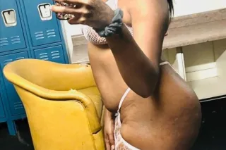 Come fuck my creamy pussy dadd... - Image 2