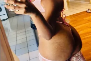 Come fuck my creamy pussy daddy 😝😘 - Image 5