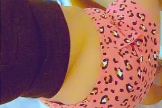 Backrubs On Demand 🥰😍 - Image 5