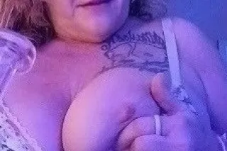 Available NOW (39) | Step Mom ... - Image 2