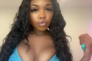 Sexy Ebony Avaliable Now Outca... - Image 1