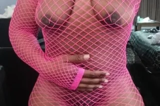 💘😘😜 Precious... Soft Caramel Brown Skin! 5'5 & Juicy... 👅 Curvaceous in the Right Places, Feel More but Say Less!! 😋🫠🥴🌟 - Image 7