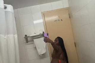 4'9 funsize barbie💦⭐ - Image 4