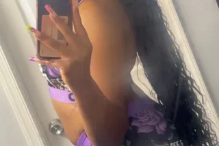 CUM PLAY 🍭👅 HERE FOR TONIGHT O... - Image 2