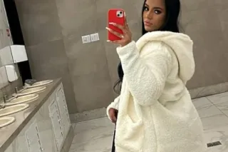 Hi love, I'm a beautiful and charming girl, very flexible and sexy - Image 1
