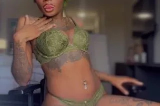Slim chocolate 🍫 treat🍭 I'm re... - Image 2