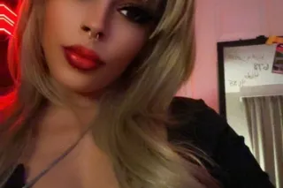 Cum💋2⃣👀me💋😉😘 - 32 - Image 2