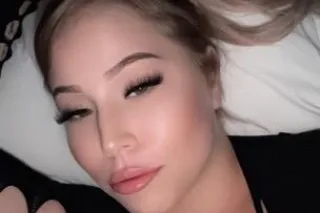 Sensual White Asian Mix - Image 3