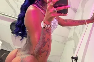 cum here baby 🤗😛 - Image 2