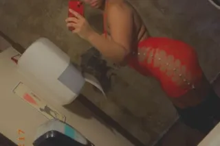 Your kinky luscious queen - Image 4