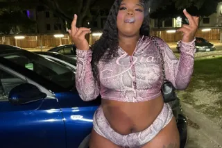 CREAMY BIG BOOTY BITCH 👅💦 IM T... - Image 3