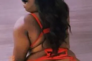 New Treat 🥰🍬🧁 Hot &amp; Horny ... - Image 2