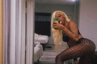 IM BACKKKKKK 🫦 FEELING LUCKY 🍀 BOOK NOW OUTCALLS ONLY - Image 1