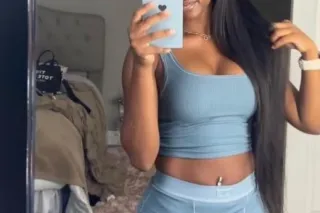 Pretty , Petite And Ready To P... - Image 1