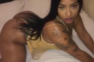 NEW IN TOWN‼💦🥰ALL TONGUE NO TEETH CUMMM SEEE MEEE 💦😻🍯 - Image 1