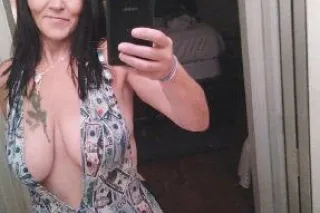 💋👅❤ Need to relax😌 Need to rel... - Image 3