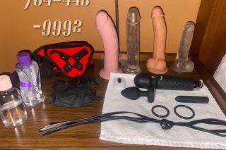 GODDESS👑DOMME😈FETISH ONLY! BEND OVER BABY! LET ME SIT ON YOUR 😈 - Image 9