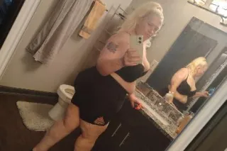 Happy V Day!!!! im alone, whos gonna bring me gifts and let me show you my appreciation.i got that throat and that fat ass!!! i love gifts btw - Image 6