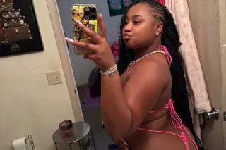 🫢 Hey Babe, I Can Keep A Secre... - Image 1