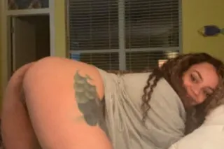 Bored af 😌Lets hangout 💦💦🥰🍑 - Image 3