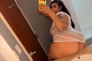 LEAVING SOON ‼ I AM WHAT YOU NEED AND WANT💦💦🥰💕 upscale top tier mixed girl💦 2 girls available 👯♀ - Image 5
