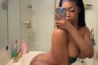 📍AirportArea🌤 TittyTuesday😍🍑💦Q... - Image 3