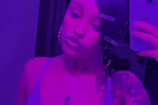 FaceTime Specials 💋🤭 - 22 - Image 2